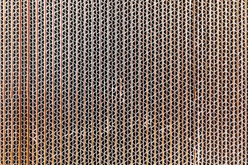 Corrugated board packaging